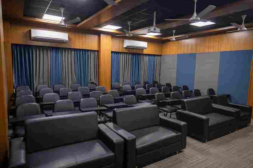 Parul University  startup and incubation spec photo 7